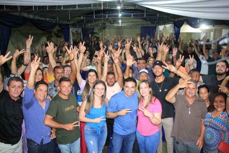 Em Maranhãozinho, encontro de lideranças consolida o apoio dos 18 municípios a pré-candidatura de Detinha e Fabiana Vilar